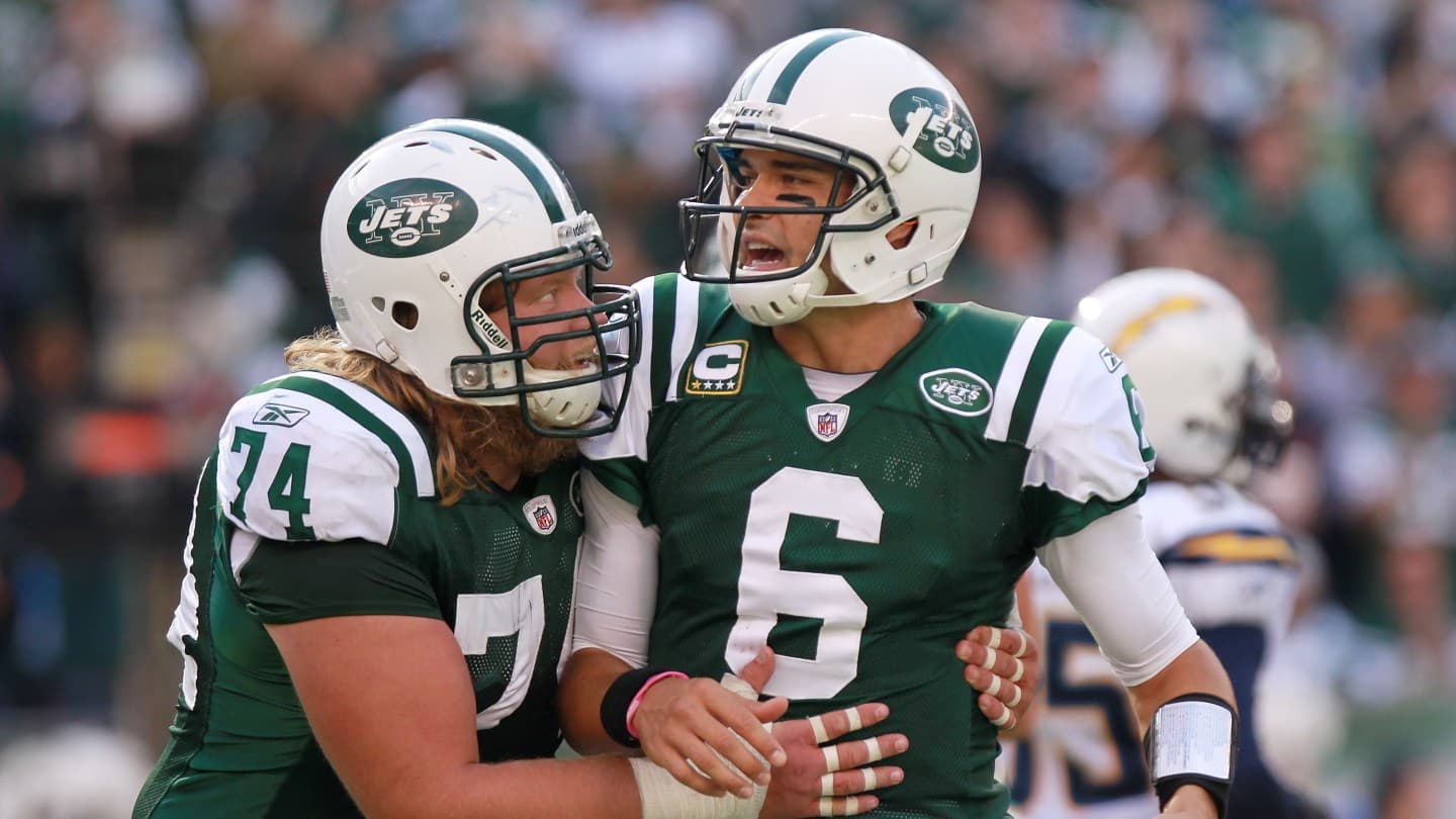 Mark Sanchez Sessizliği Bozdu, Jets'ten Takım Arkadaşı Nick Mangold'u Andı