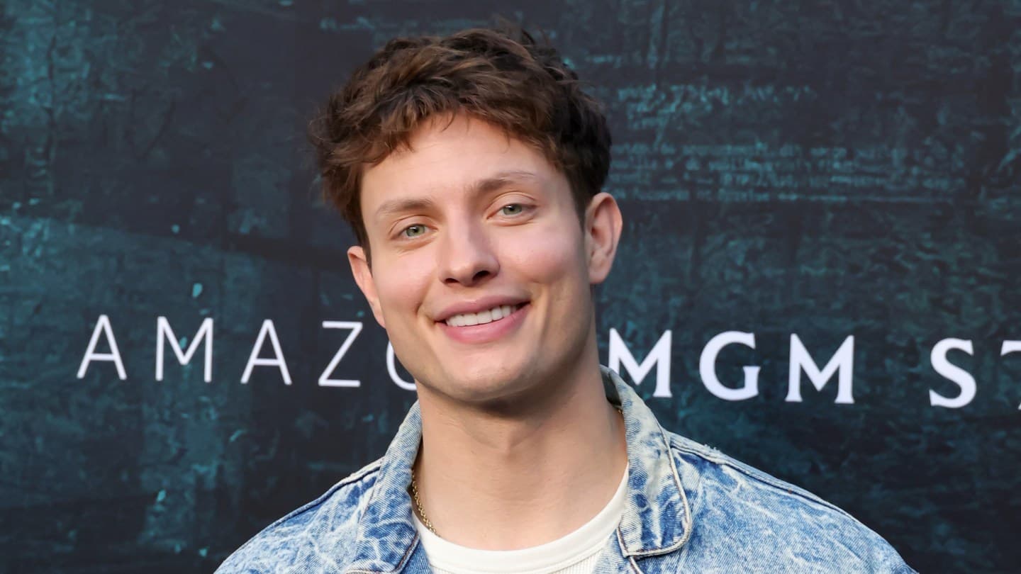 Matt Rife'ın Laugh Factory Show'u Sydney Sweeney ve Scooter Braun'a Ev Sahipliği Yapıyor