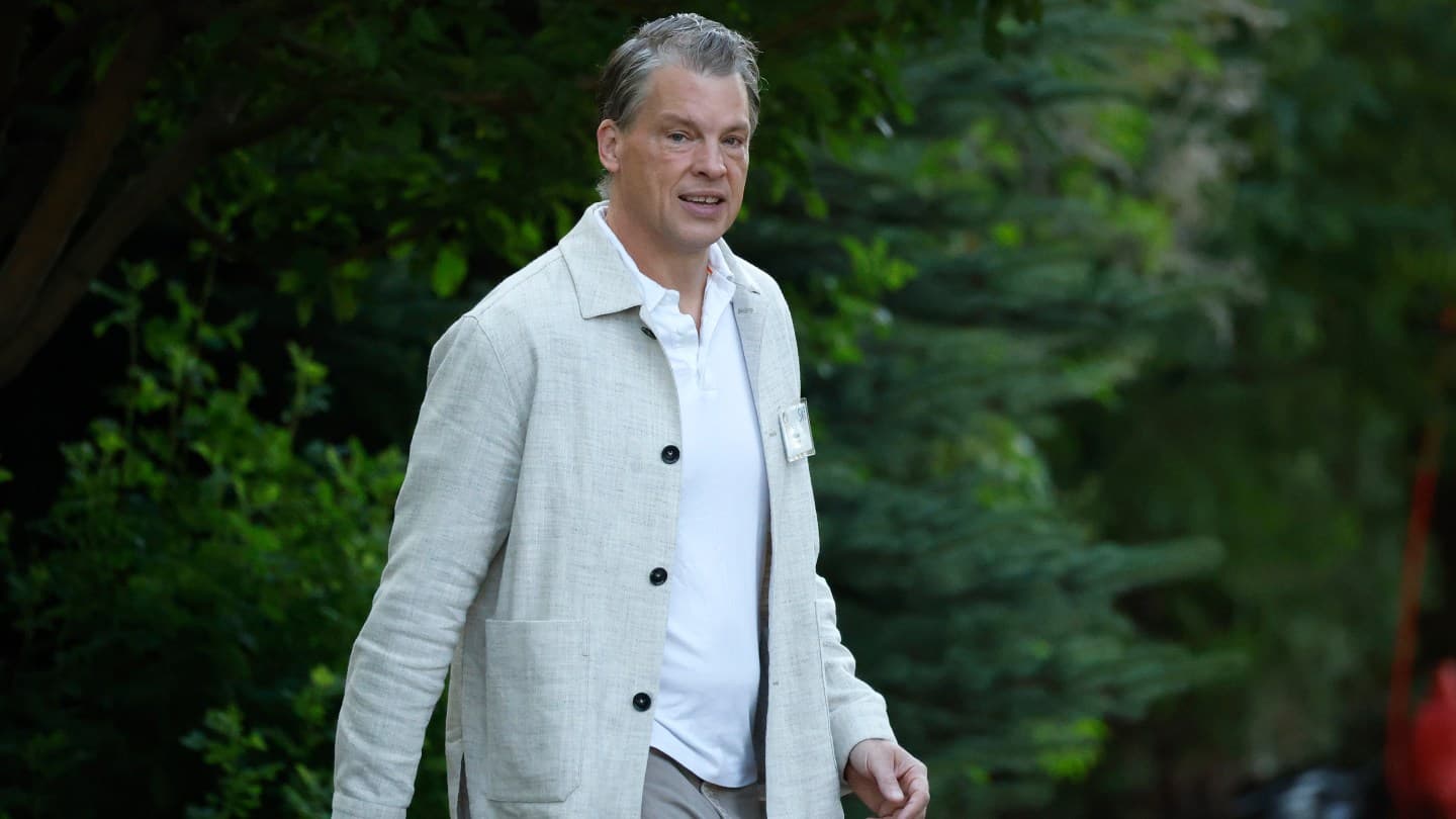 Netflix CEO'su, Warner Bros. Discovery'yi Satın Almakla İlgilenmediğini Açıkladı
