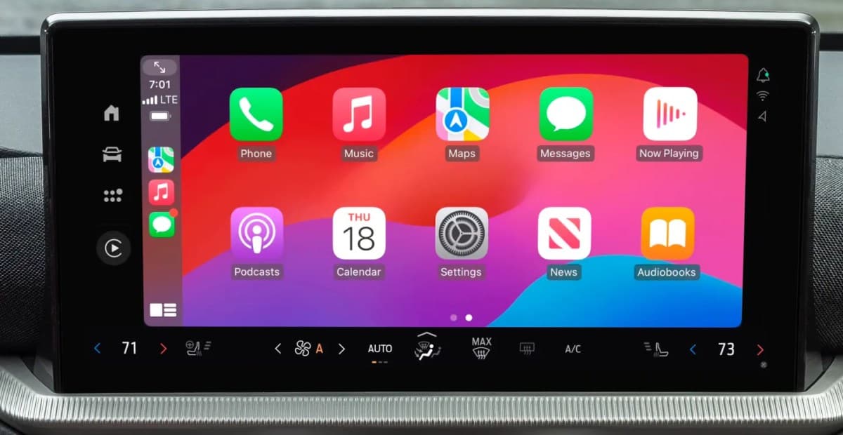 Tesla sonunda Apple CarPlay'e teslim olmak üzere mi?
