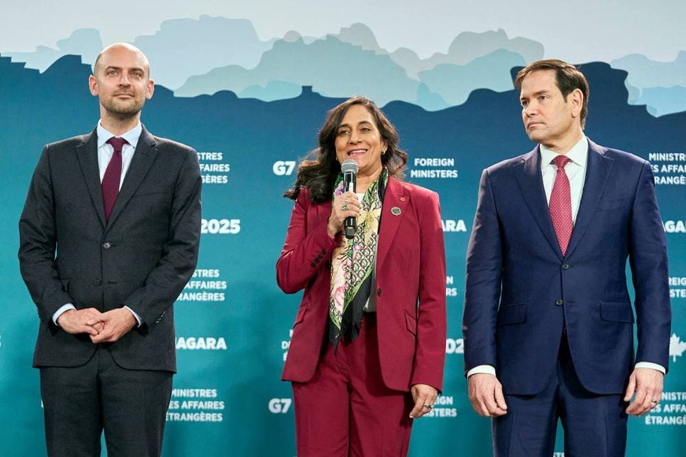 ABD'nin Müttefikleri Fransa, İngiltere ve Kolombiya, Trump'ın Uyuşturucu Botu Saldırılarına Karşı Çıktı