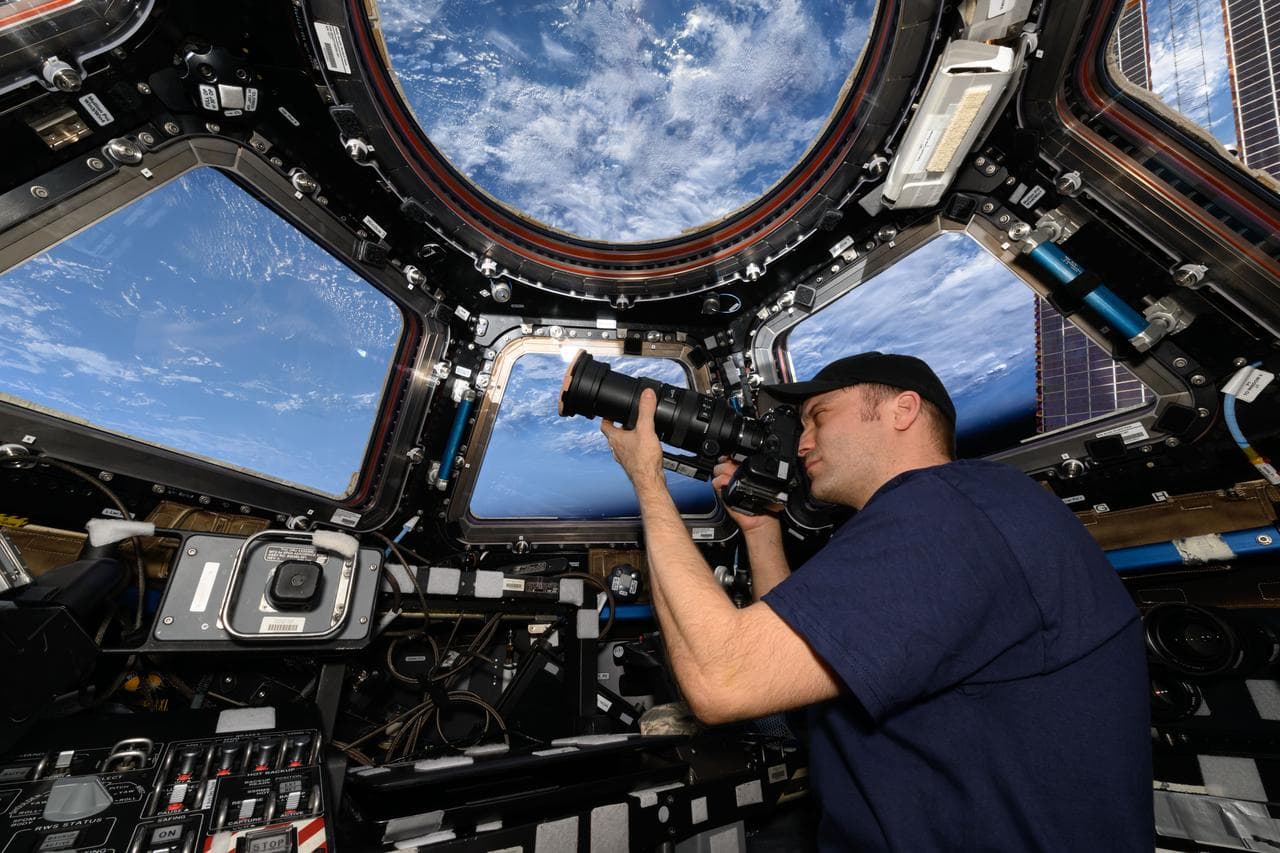 Genel Bakış Etkisi: Alçak Dünya Yörüngesindeki 25 Yıllık Astronot Perspektifleri