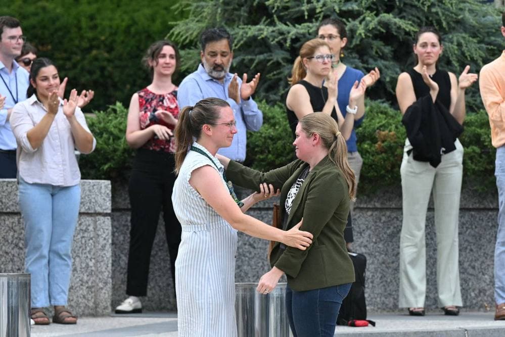 Kapatma Tasarısı, Görevden Alınan Bazı ABD Diplomatlarına Umut Veriyor