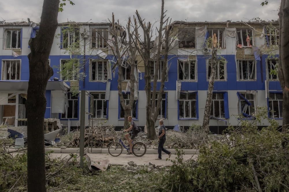 Rusya, Yeni Taktikler ve Drone'ların Yardımıyla Ukrayna'nın Donetsk Bölgesindeki Pokrovsk'una Yakınlaşıyor