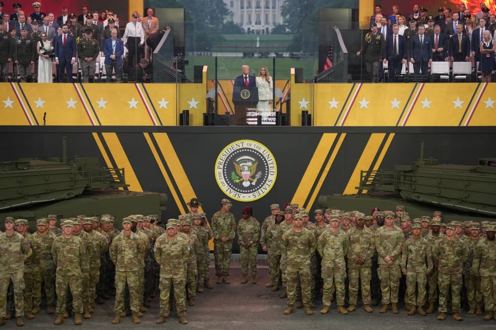 Trump'ın Amerikası endişe verici Gaziler Günü'nü kutluyor