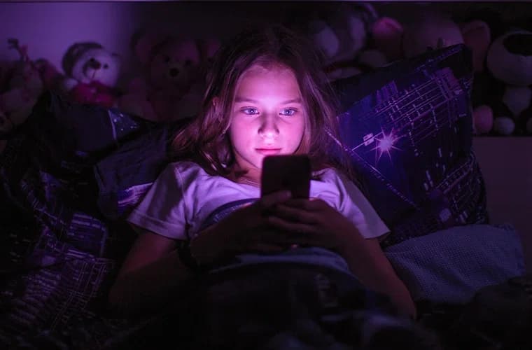 Yeni Çalışma Uyardı: Kişiselleştirme Algoritmaları Beyninizin Öğrenme Şeklini Sessizce Değiştiriyor