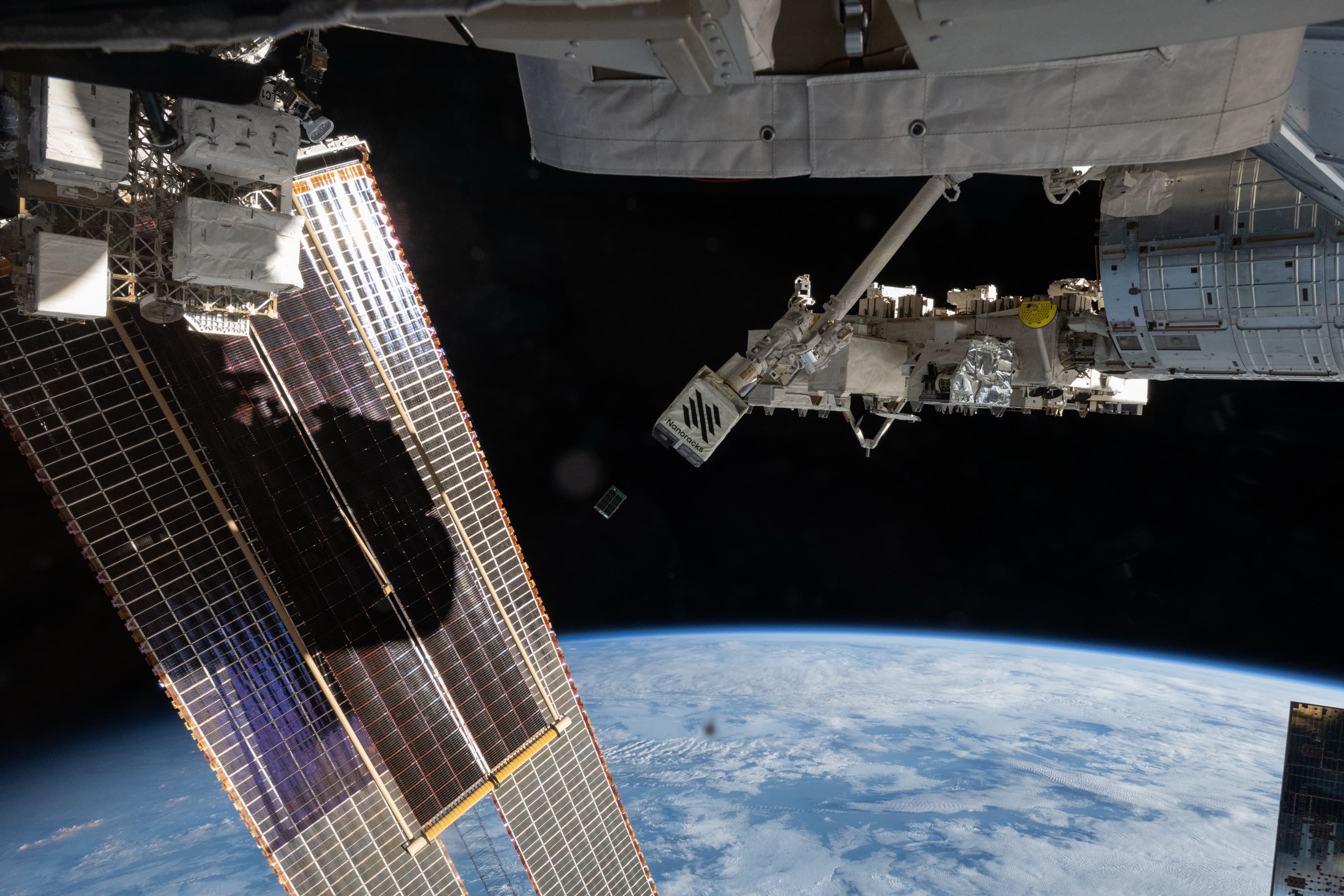NASA'nın İkisi Bir Arada Uydu İtiş Demosu Uzayda Teste Başlıyor