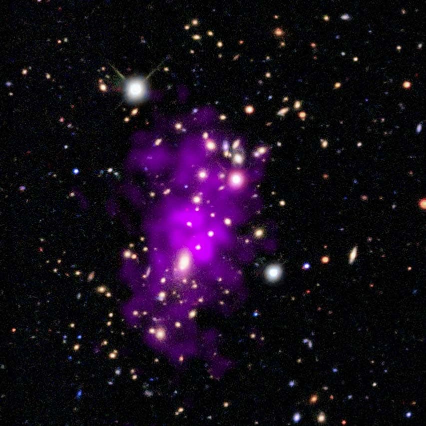 NASA'nın Yeni Yıl Hediyesi: Güzel Şampanya Kümesi