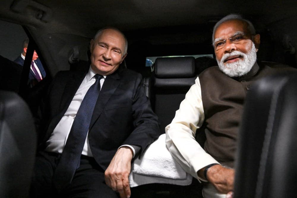 Putin ve Modi, ABD'nin Rus Petrol Alımları Üzerindeki Baskısı Altında Buluştu