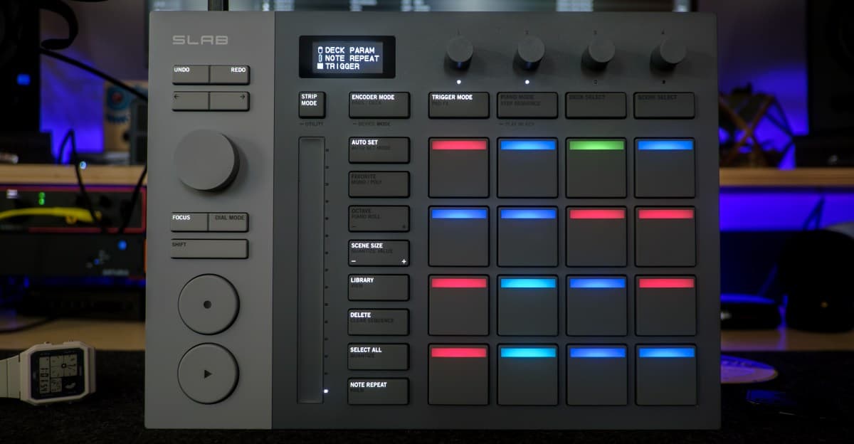 Slab, Serato Studio için özel olarak oluşturulmuş ilk MIDI denetleyicisidir
