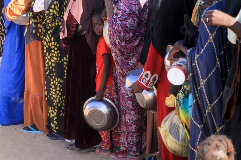 Sudan'da Kıtlık Kötüleşirken Yardımlar Kesintiye Gidiyor
