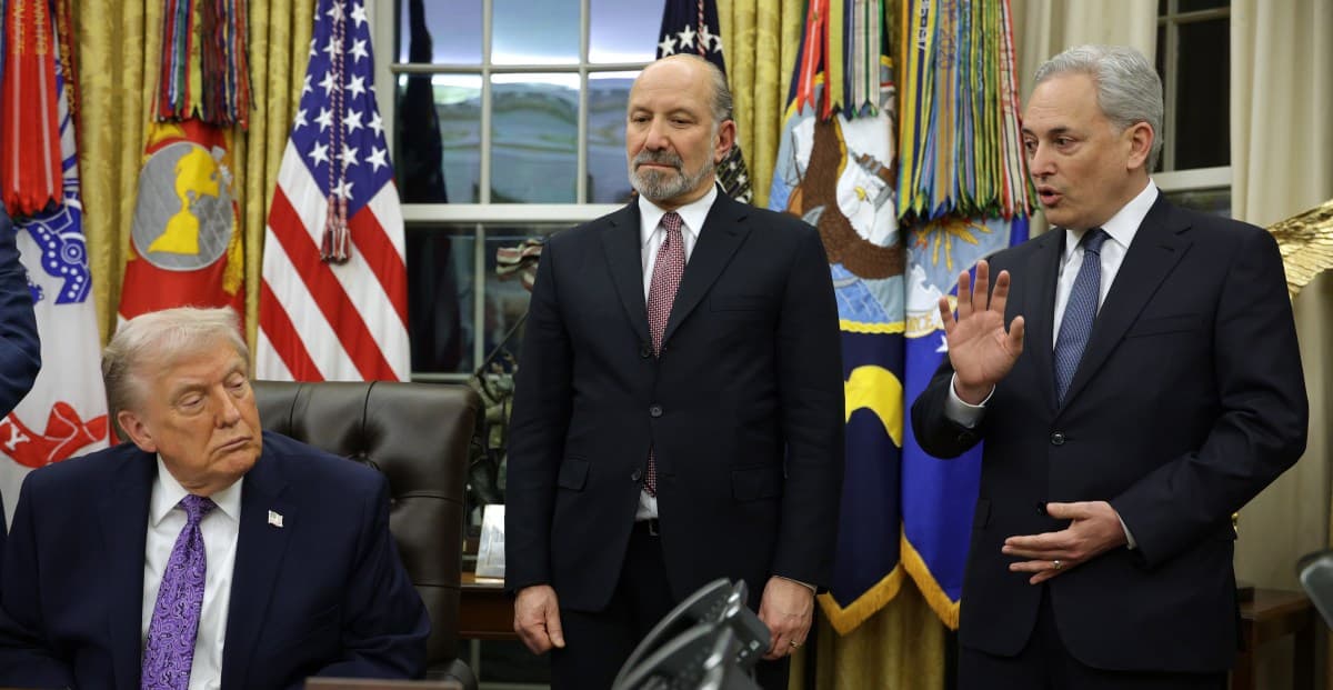 Trump, eyalet yasalarını yasaklamaya yönelik yapay zeka yürütme emrini imzaladı