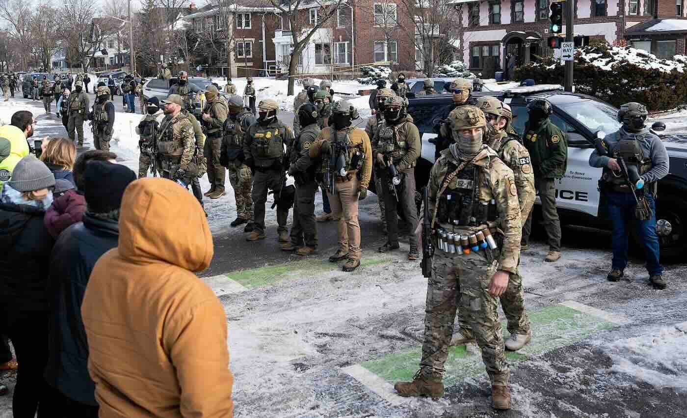 Amerika Kriz Zamanında Gücünün Sınırlarını Test Ediyor