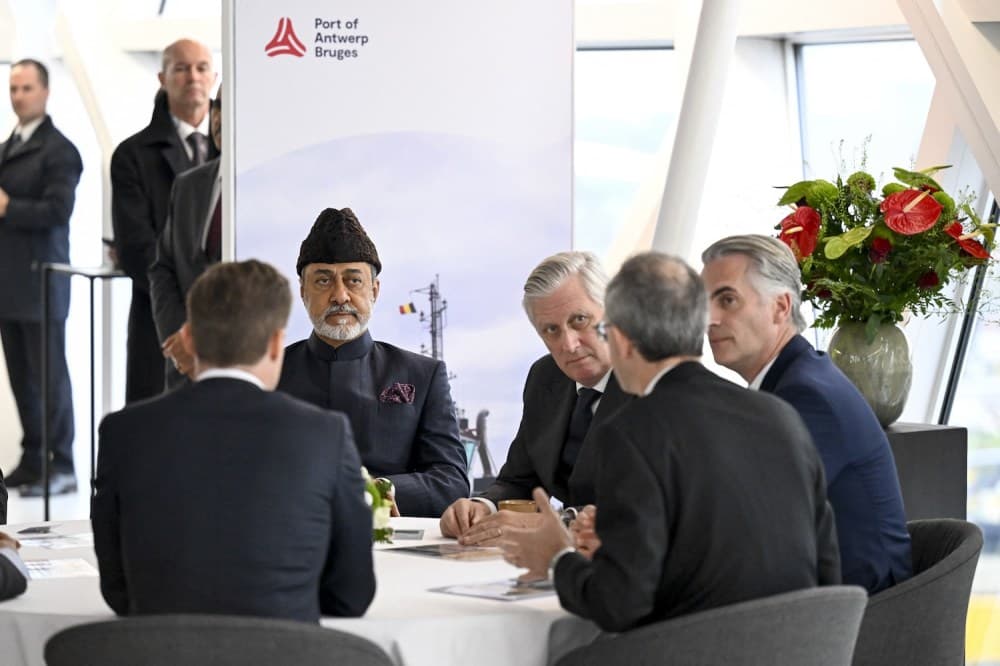 Sultan Haitham bin Tarık Umman'ı Nasıl Kurtardı?