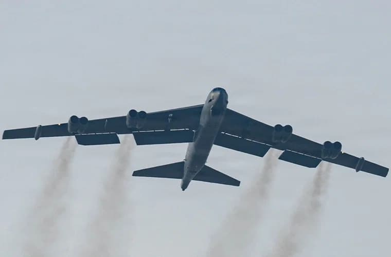 ABD-İran Savaşı Güncellemesi: Petrol 120 Dolara Yakınken, Saldırılar Enerji Bölgelerini ve Körfez'i Hala Drone Ateşi Altında Tutuyor