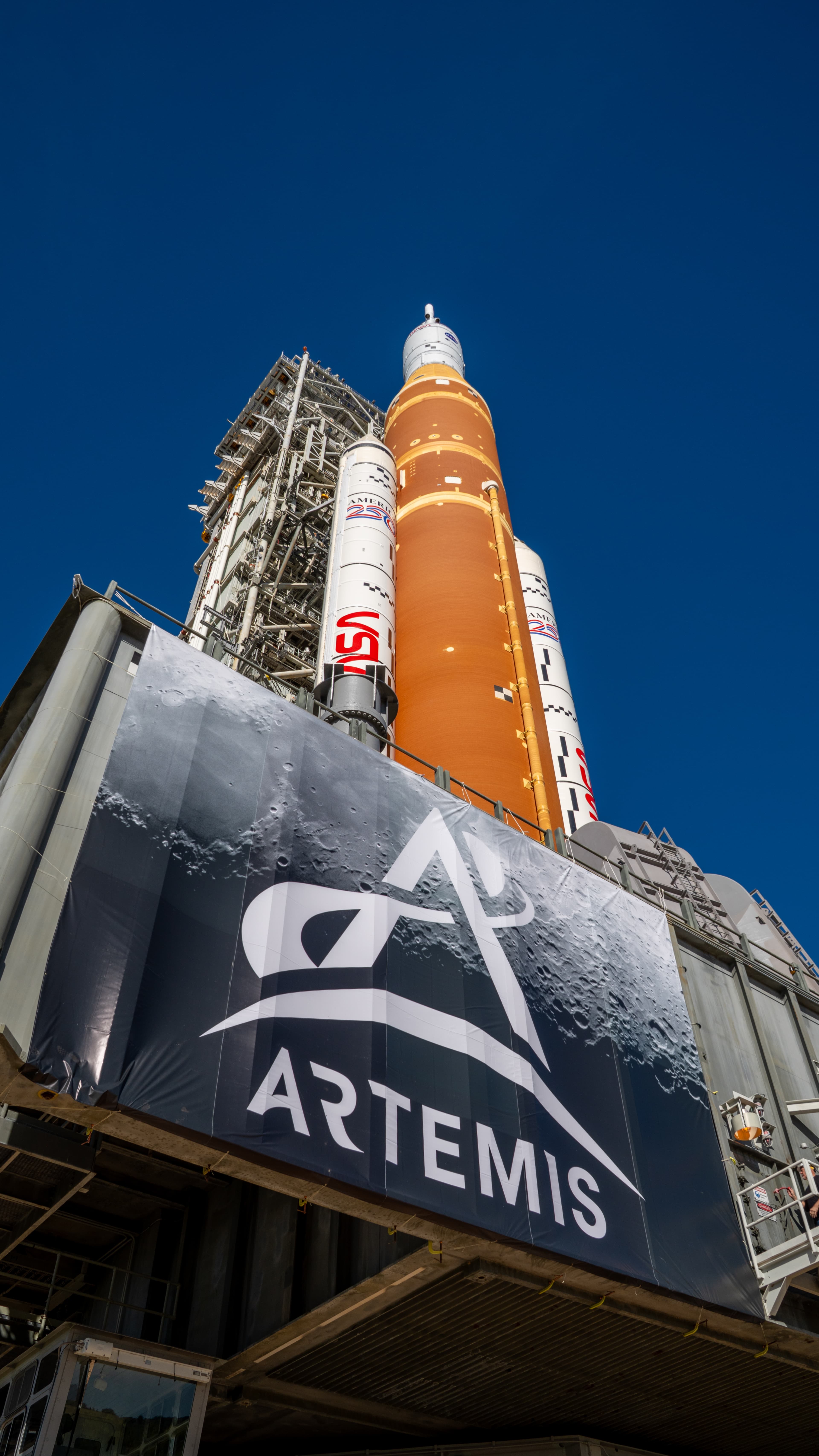 NASA, Artemis II Ay Görevi Başlatma Geri Sayımını Yayınladı