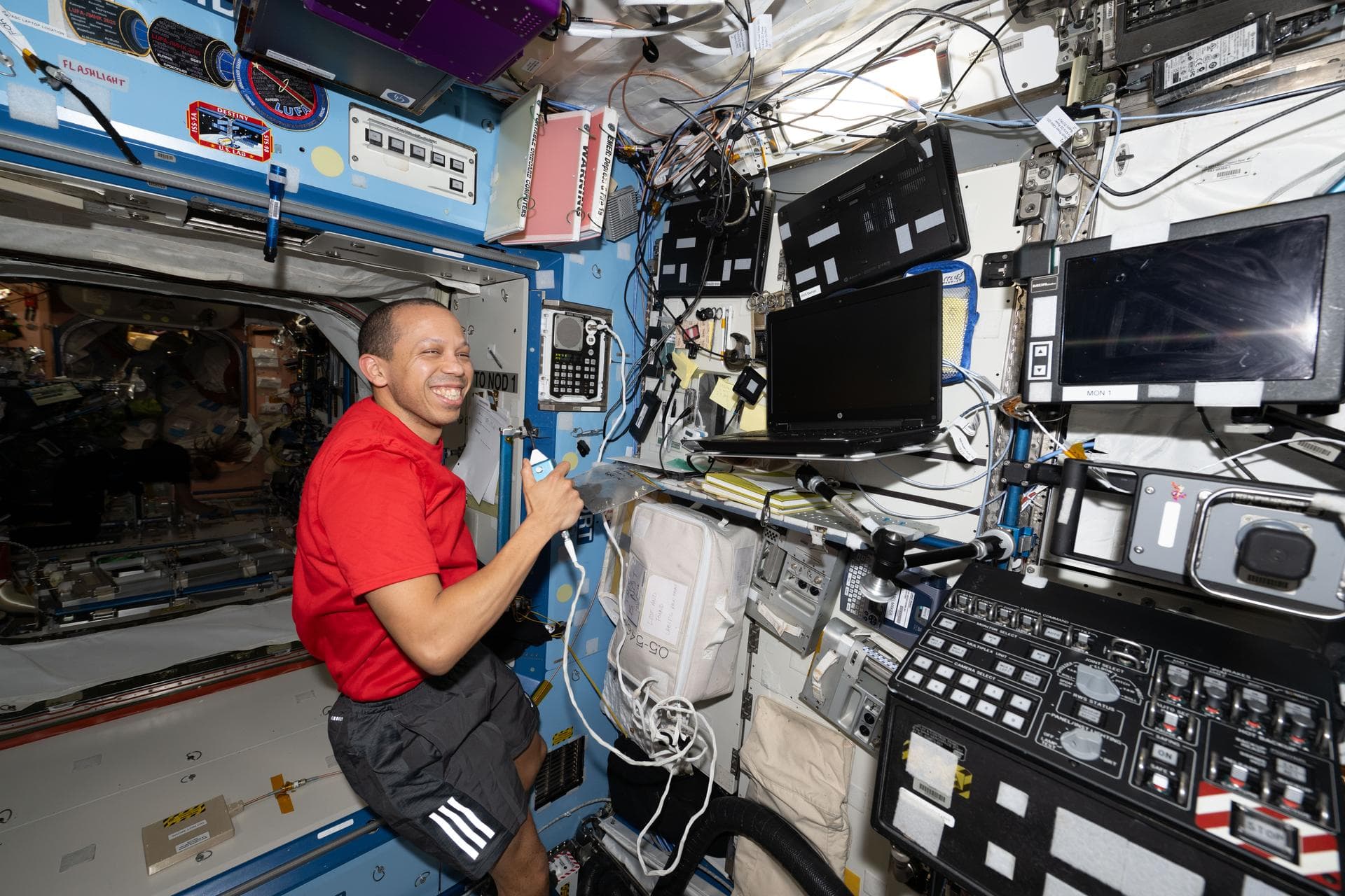 NASA Astronotları New York'taki Öğrencilerin Sorularını Yanıtlayacak