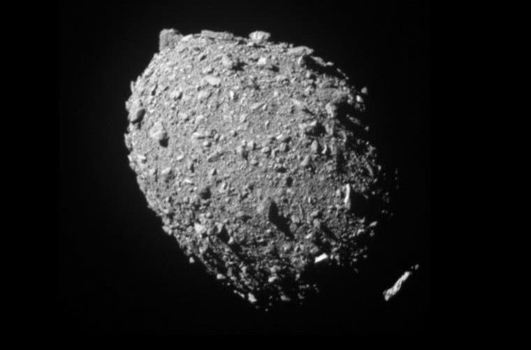 NASA, DART Misyonu'nun Asteroitin Yörüngesini Değiştiren İlk İnsan Yapımı Nesne Olduğunu Doğruladı