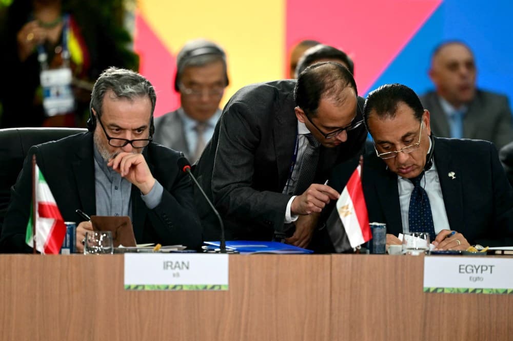 NATO ve G-7 de BRICS Kadar Bölünmüş durumda
