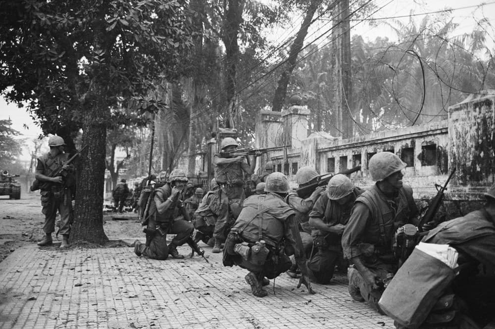 Vietnam ve İran Savaşları ve Amerikalılar Neden Hükümetlerine Güvenmiyor?