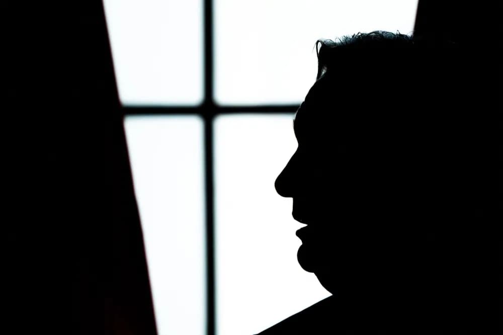 Viktor Orban, Peter Magyar'a Karşı Seçim Yenilgisiyle Karşı Karşıya ve Kirli Mücadele Ediyor