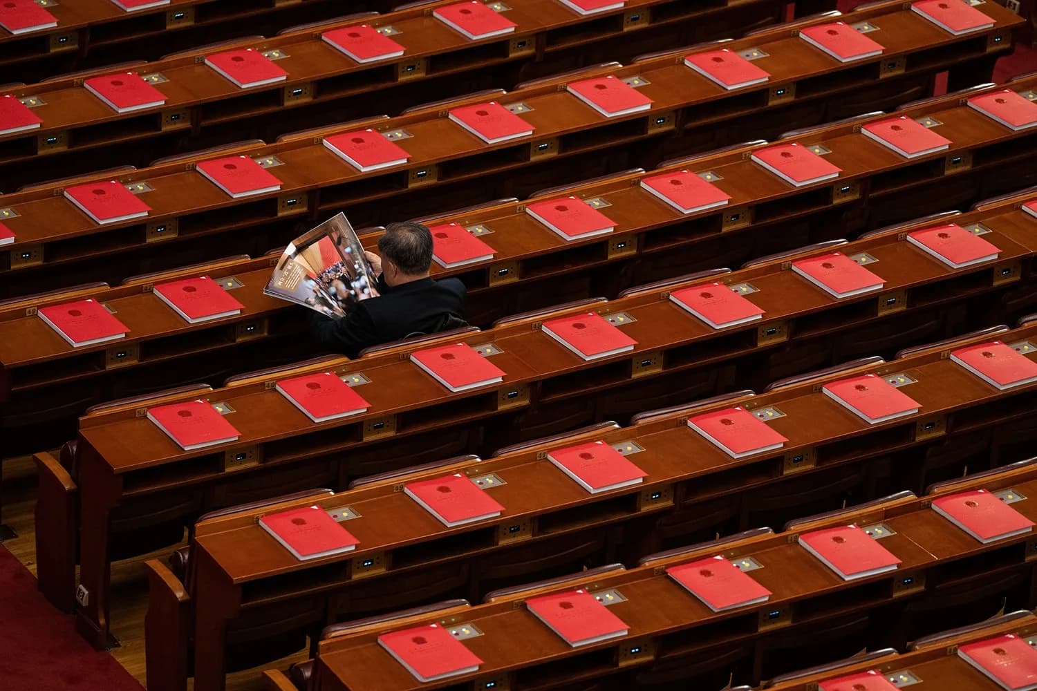 Xi Jinping, Yetkililerden Hem Sadakat Hem de Yenilik İstiyor