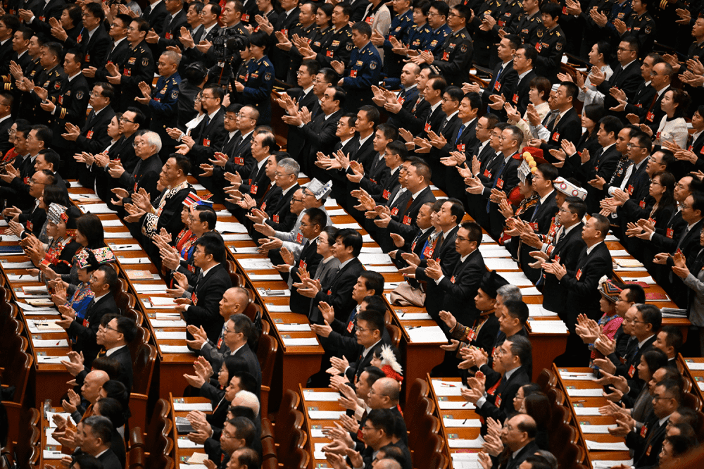 Xi Jinping'in Yeni Ekonomik ve Siyasi Stratejileri Birbiriyle Uyuşmuyor