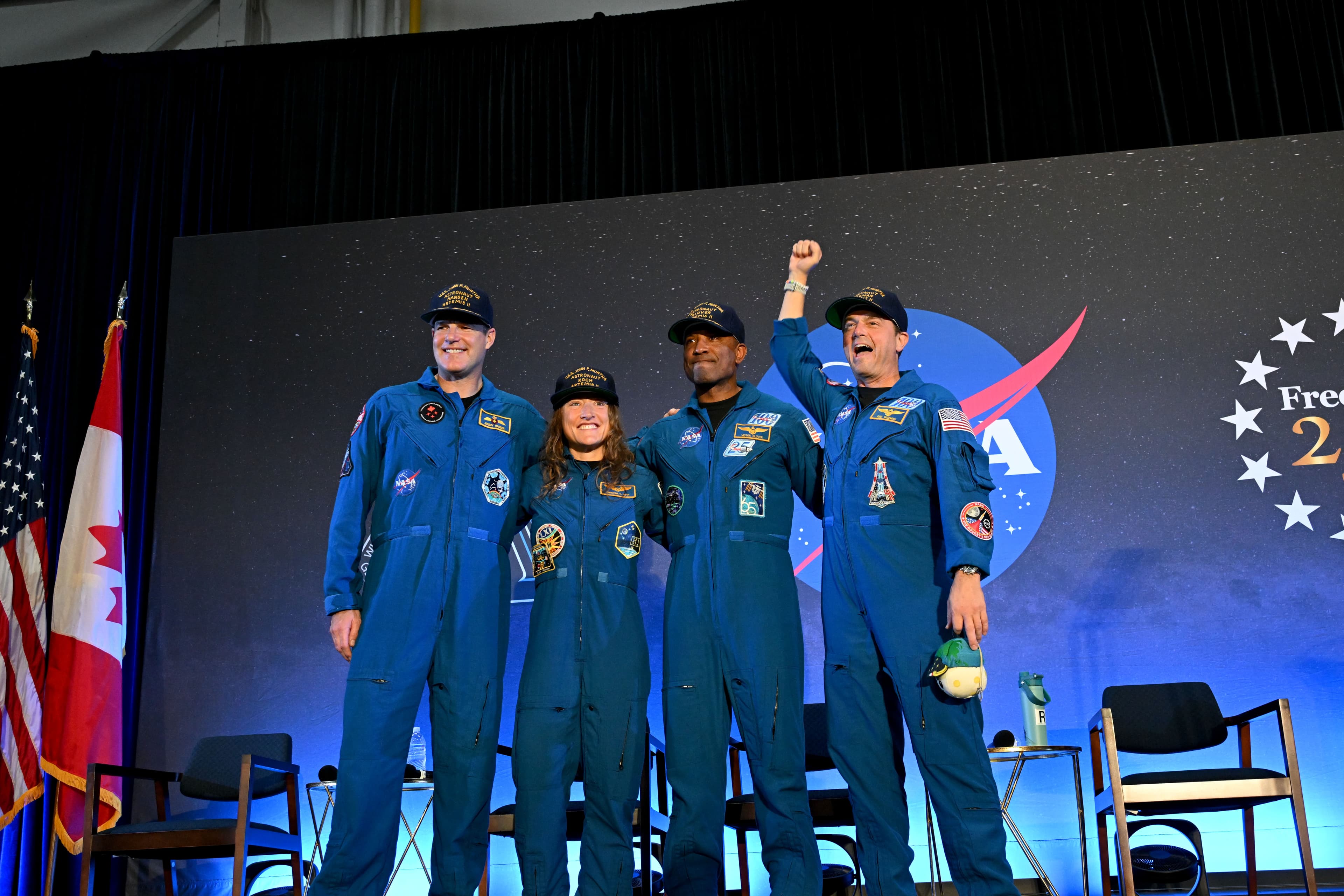 Artemis II Mürettebatı Houston'a Geri Dönüyor