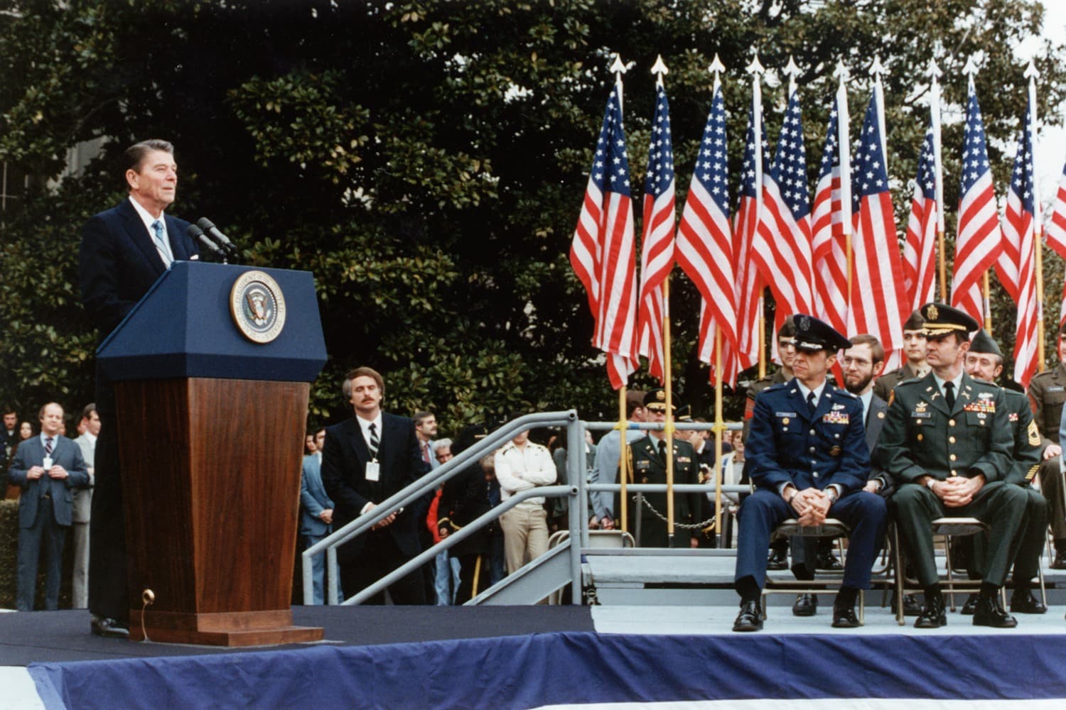 İran Rehine Krizi Ronald Reagan'ı İktidara Getirdi