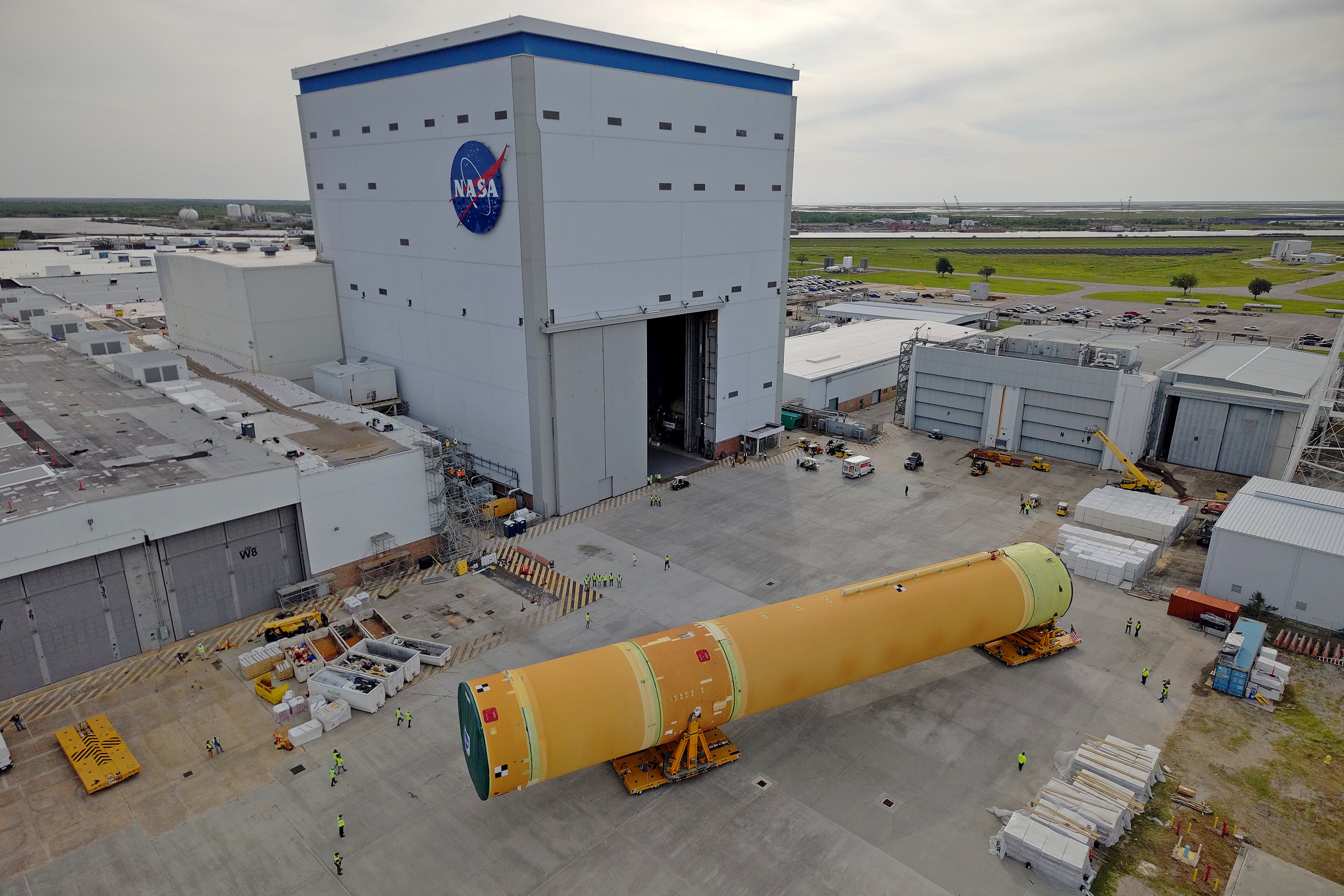 NASA, Artemis III Ay Roketinin Çekirdek Aşamasını Başlattı