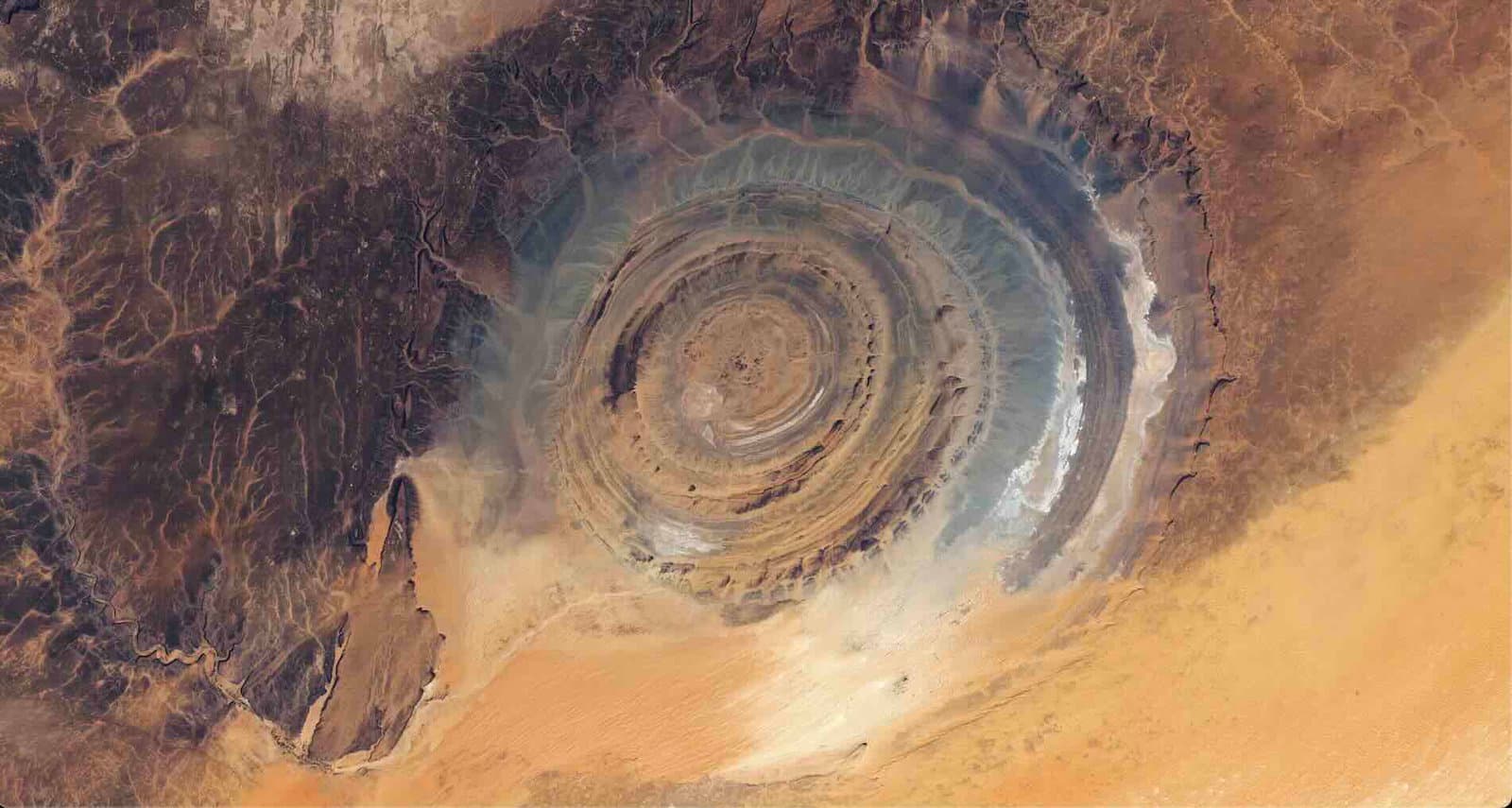 Sahra'nın Gizemli "Richat Yapısı" NASA'nın Yeni Uydu Görüntülerinde Çarpıcı Bir Görünüme Kavuşuyor