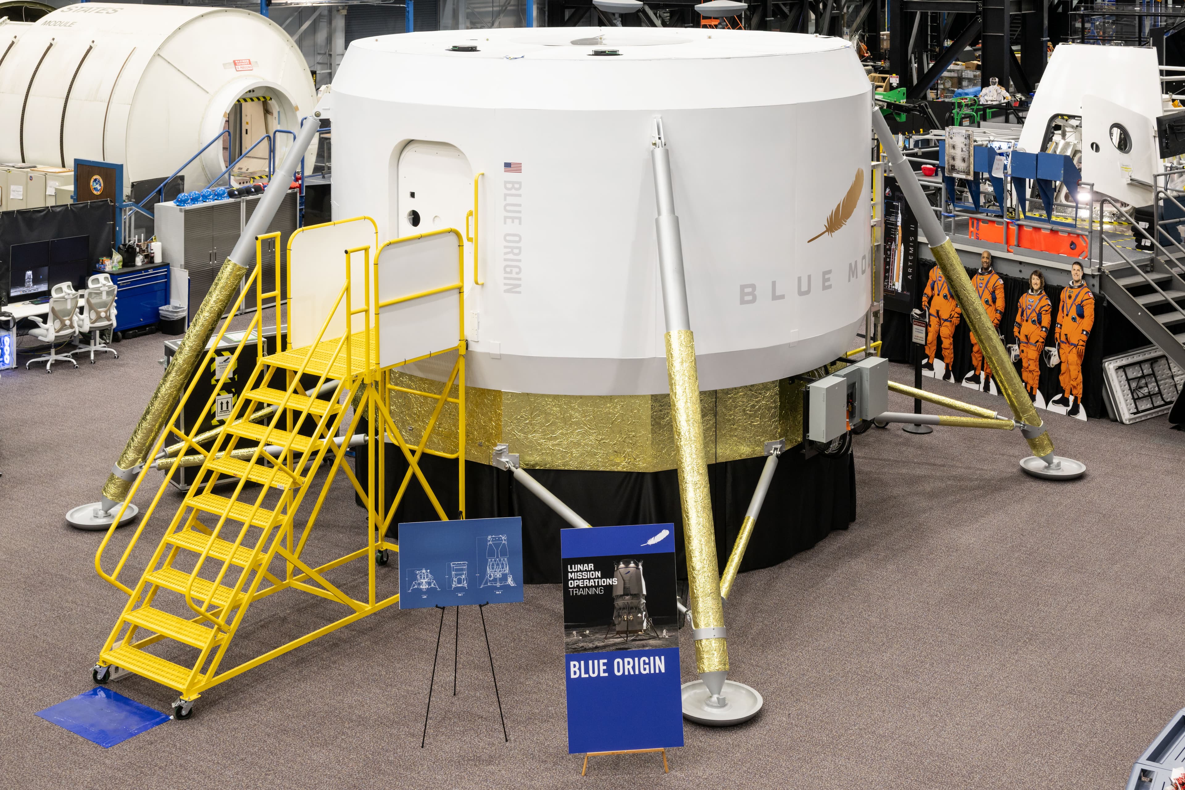 Industry Moon Lander Eğitim Kabini Artemis için NASA'ya İndi