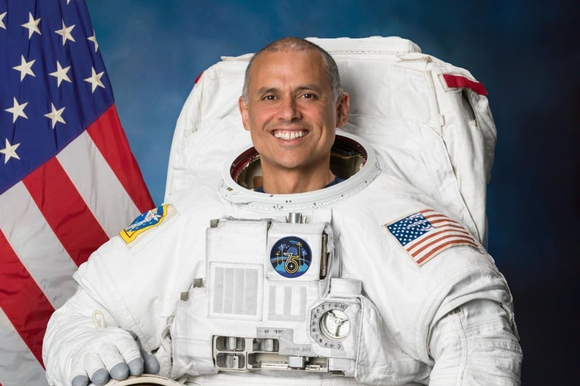 NASA Astronot Anil Menon Lansman Öncesi Sanal Röportajlara Hazır