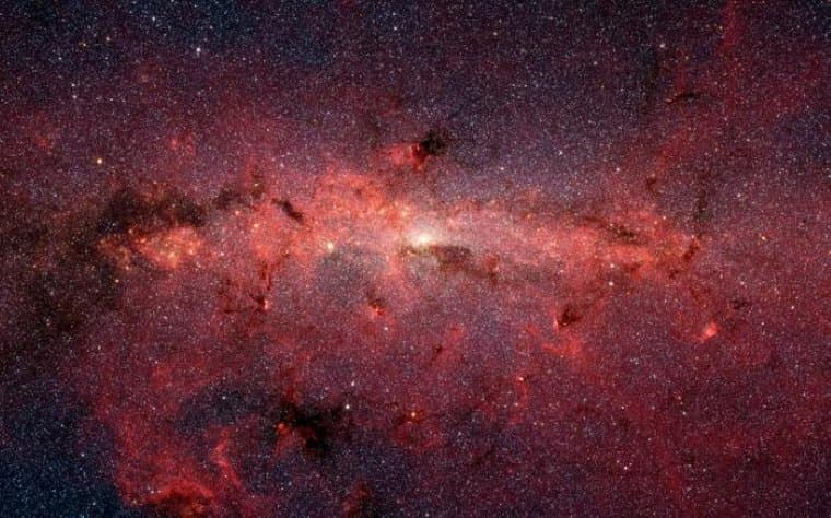 Yeni Analiz, Evrenin Hala Genişlediğini Doğruluyor, Tartışmalı 2025 İddialarını Çürütüyor ve Acil Yanıt Veriyor