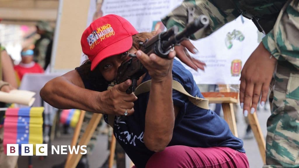 ABD-Venezuela gerginlikleri yükseldikçe Maduro, sivilleri "bildirilmeyen savaş" için eğitiyor