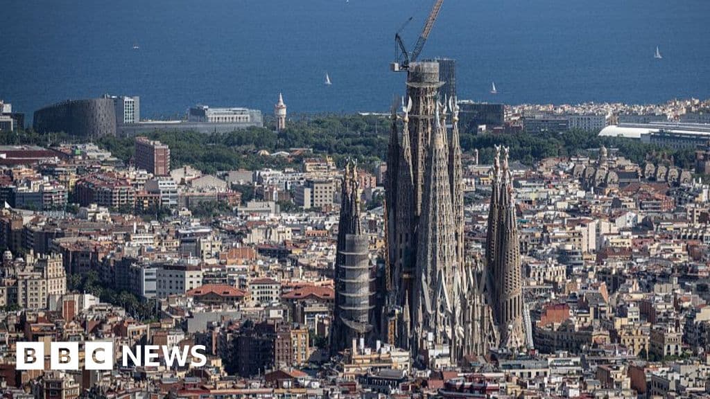 Barselona'nın Sagrada Familia Bazilikası dünyanın en yüksek kilisesi oldu