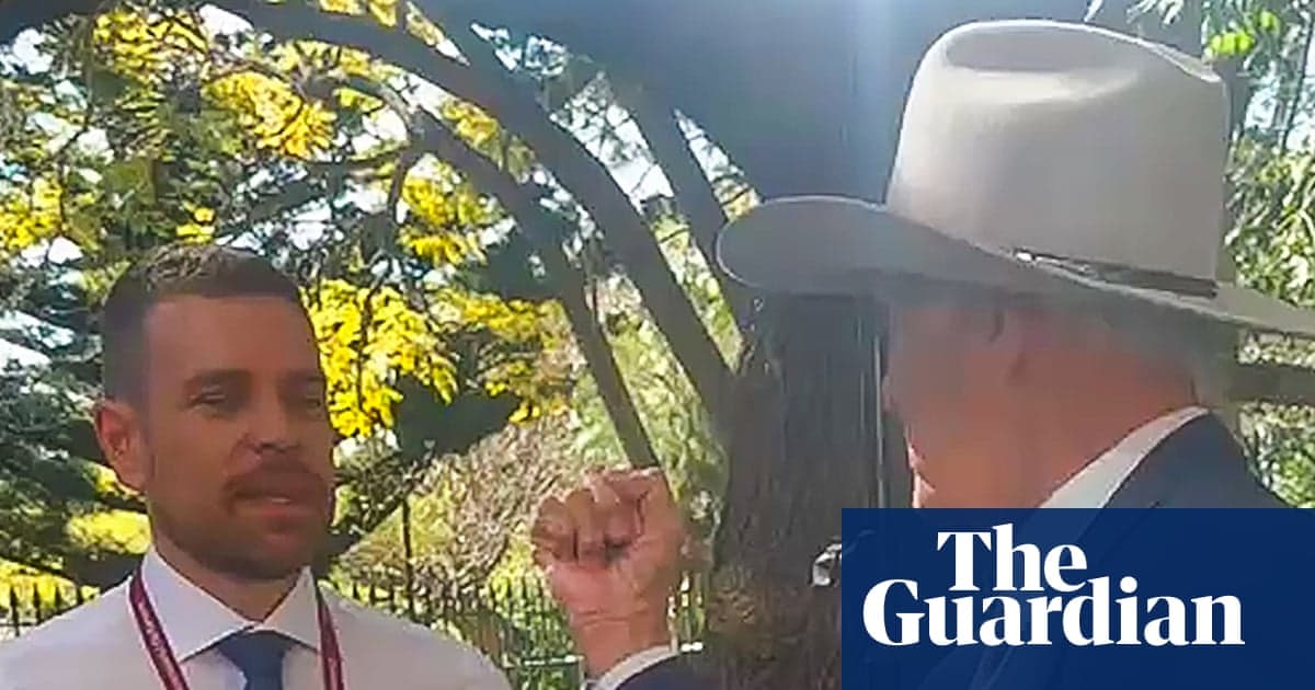 Bob Katter, 'Lübnan Mirası' Yorumu'nda dokuz gazeteciyi yumruklamakla tehdit ediyor | Queensland
