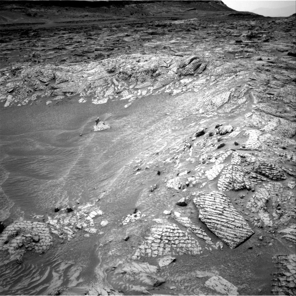 Curiosity Blogu, Sols 4867-4872: Antofagasta Kraterindeki Kum Dolgusu ve Bir Sonraki Sondaj Hedefimizi Bulmak