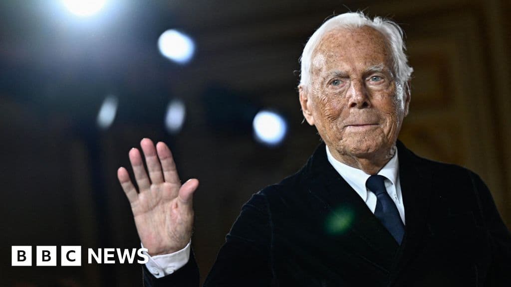 Efsanevi İtalyan tasarımcı Giorgio Armani Dies