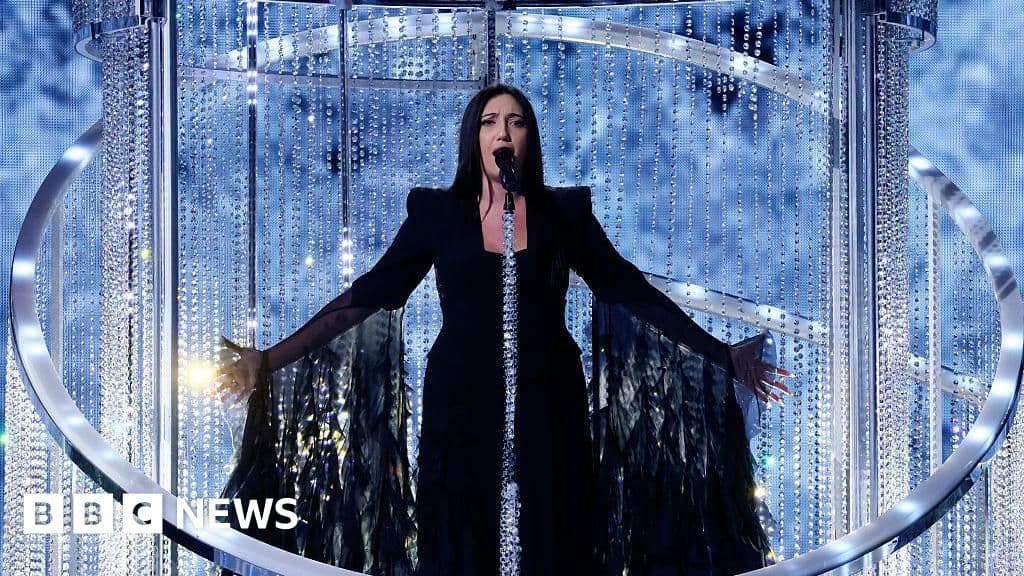 Eurovision organizatörleri İsrail'in gelecek yılki yarışmaya katılımına ilişkin oylamayı erteledi