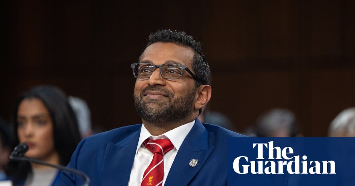 FBI Direktörü Kash Patel Liverpool FC Kravatını ABD Senatosu Duruşması'na giyiyor | Liverpool