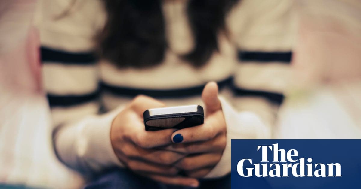 FBI ve NSPCC çocukların çevrimiçi sekstrasyonunda 'şok edici' artıştan endişe duydu | Çevrimiçi Kötüye Kullanım