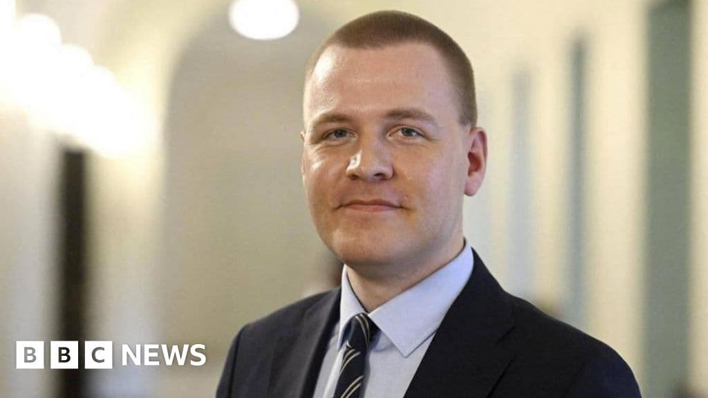 Fince politikacı Helsinki'de Parlamentoda Öldü