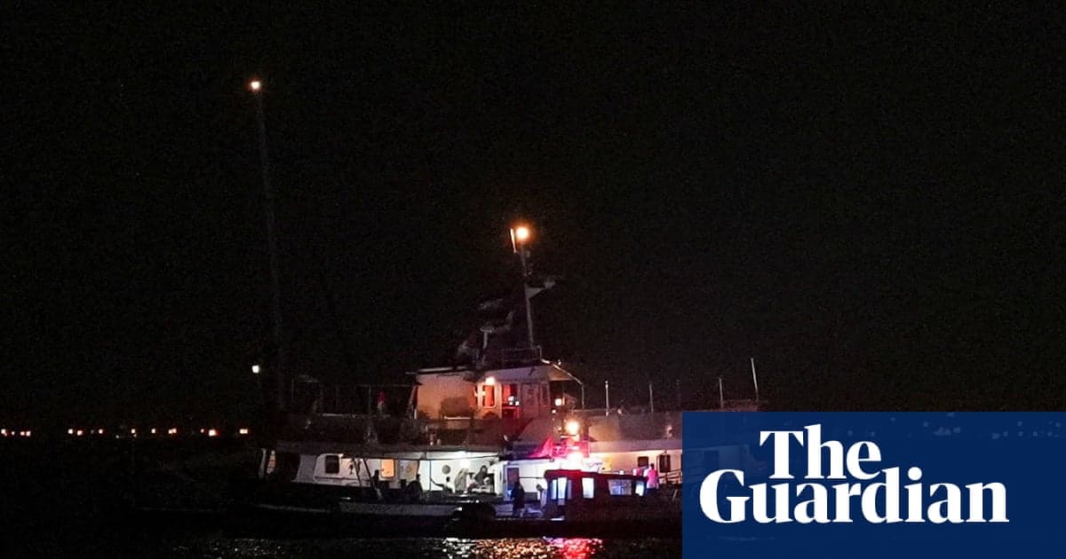 Flaming Nesnesi tarafından vurulan Gazze'ye yardım taşıyan Flotilla Boat, Video Gösterileri | Filistin bölgeleri