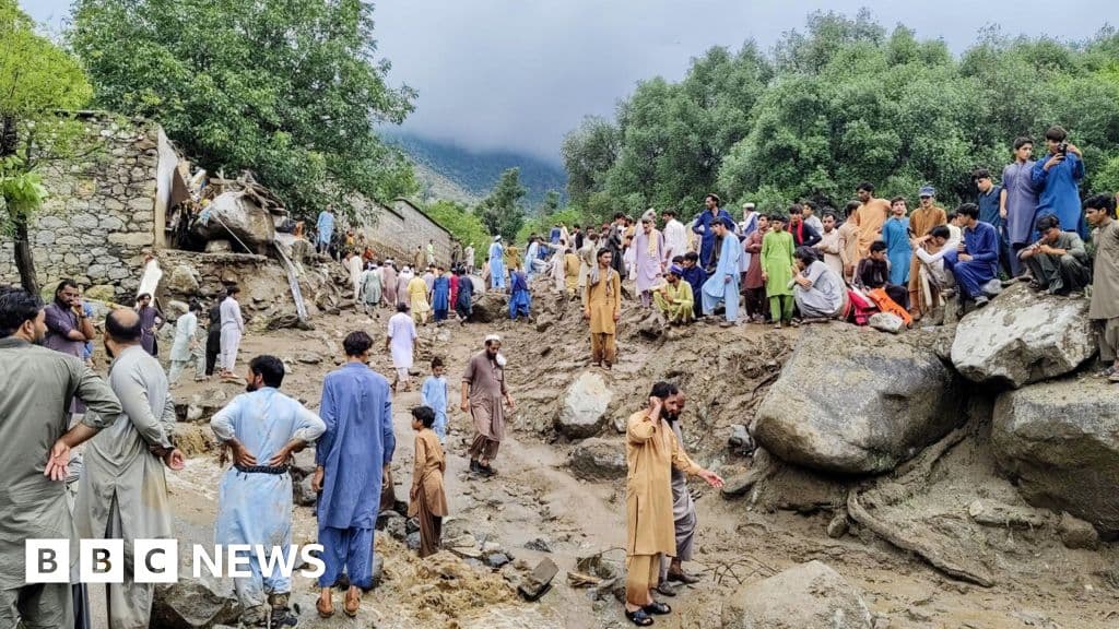 Flaş selleri Pakistan'da 160'dan fazla öldürdü