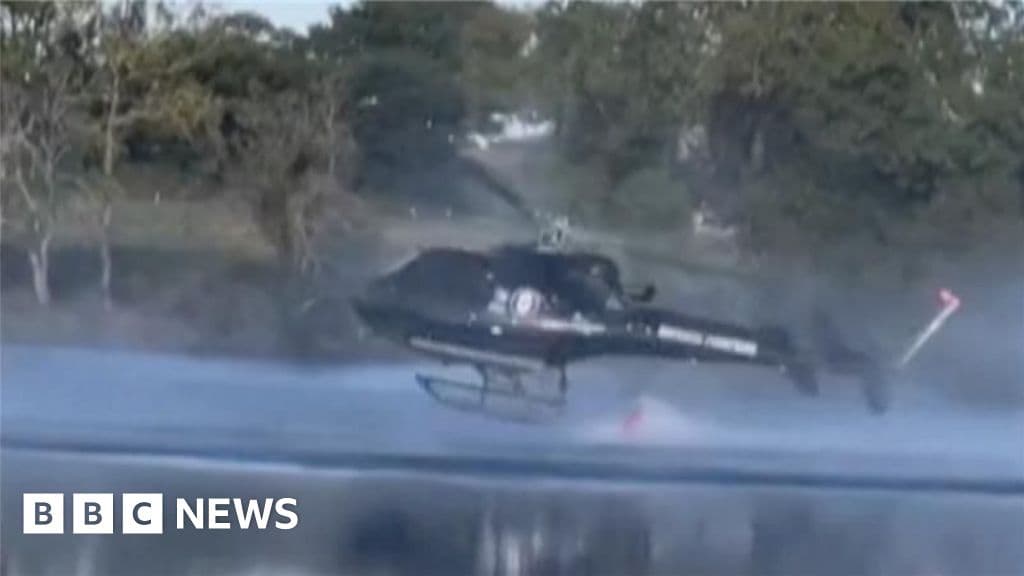Fransız helikopter mürettebatı gölde kaza hayatta kaldı
