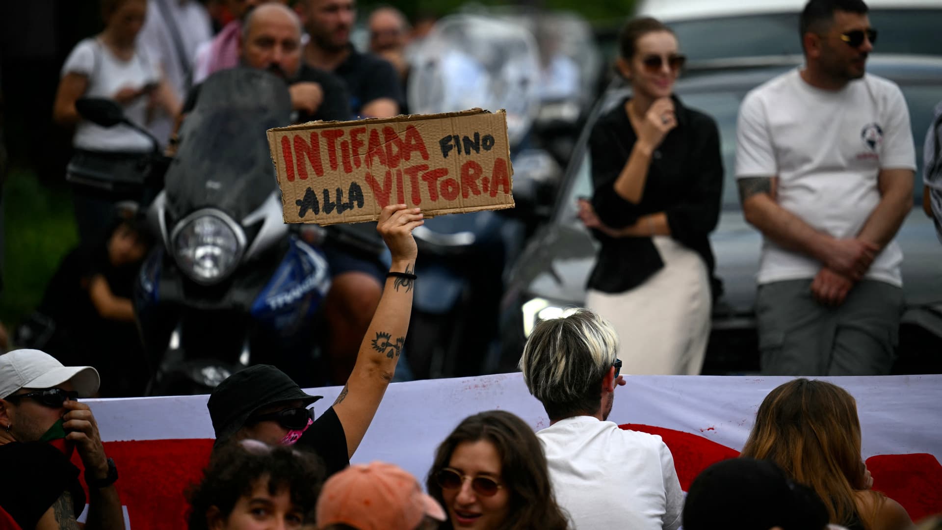 From docks to cities, Italians challenge Meloni's complicity in Gaza genocide