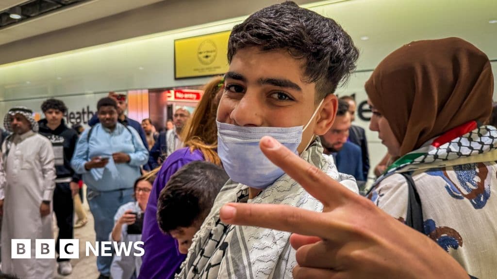 Gazan Boy İlk önce İngiltere'de savaş yaralanmaları için tedavi edilecek