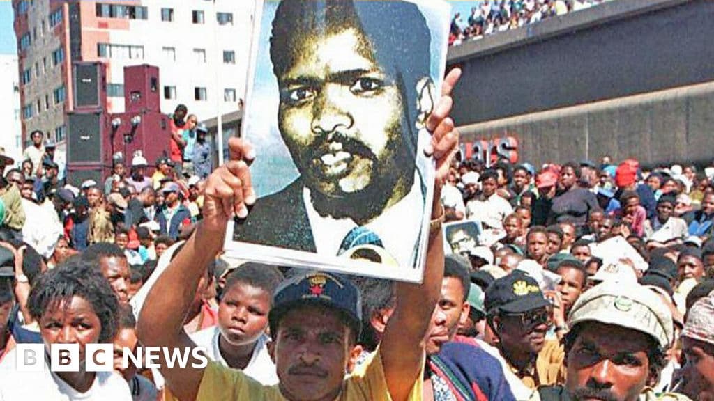 Güney Afrikalı anti-apartheid kahramanının ailesi kovuşturmalardan emin