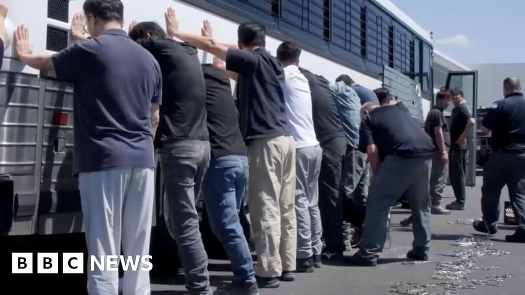 Güney Koreli işçi BBC'ye Hyundai Raid sırasında panik ve karışıklık anlatıyor